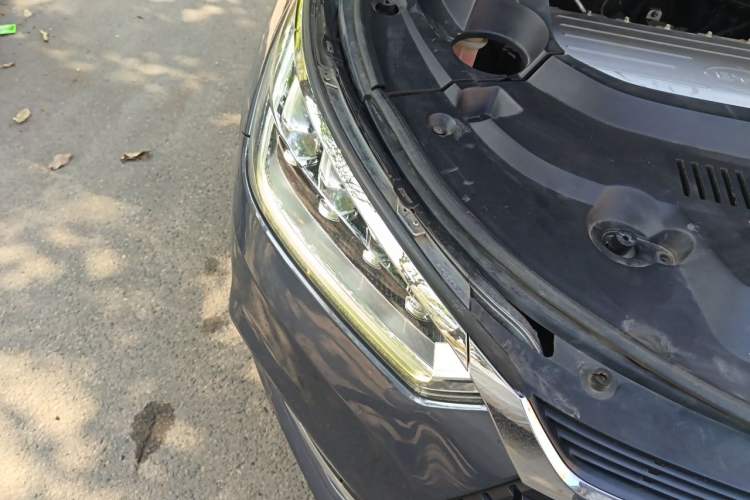 Used BYD Song New Energy 2019 Song EV500 Smart Connect Leading Model Right Front Headlight