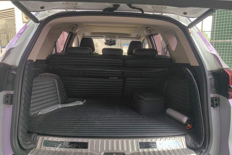 Used BYD Song New Energy 2019 Song DM 1.5TID Smart Connect Premium Model Trunk