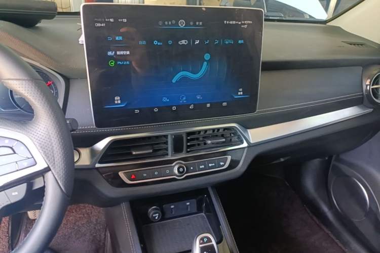 Used BYD Song New Energy 2019 Song EV500 Smart Connect Luxe Model Audio And AC Panel