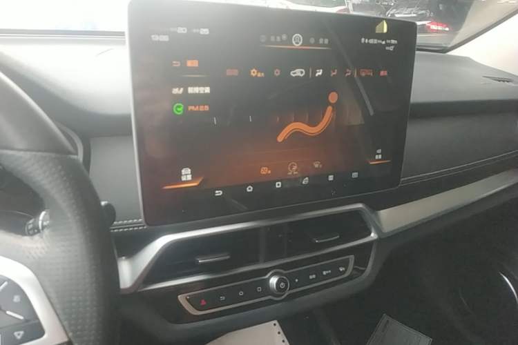 Used BYD Song New Energy 2019 Song EV500 Smart Connect Luxe Model Audio And AC Panel