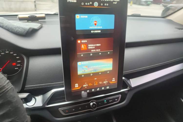 Used BYD Song New Energy 2019 Song DM 1.5TID Smart Connect Dynamic Model Audio And AC Panel