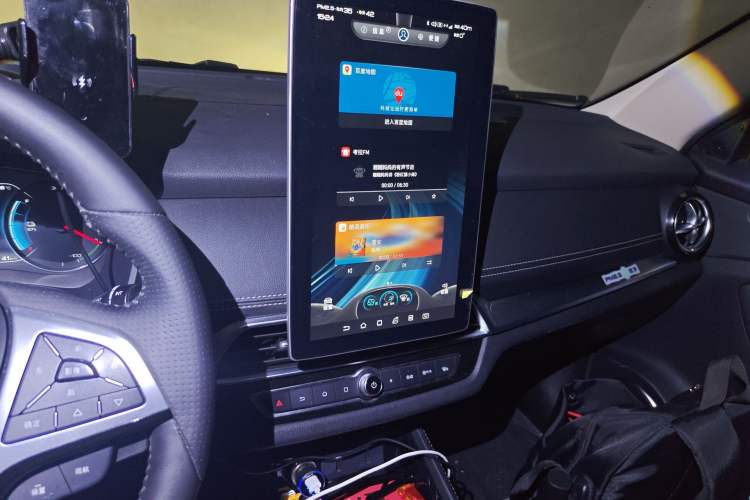 Used BYD Song New Energy 2019 Song DM 1.5TID Smart Connect Sharp Edition Audio And AC Panel