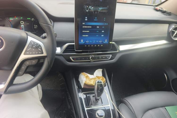 Used BYD Song New Energy 2019 Song EV500 Smart Connect Luxe Model Audio And AC Panel