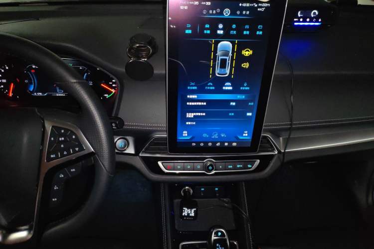 Used BYD Song New Energy 2019 Song DM 1.5TID Smart Connect Sharp Edition Audio And AC Panel