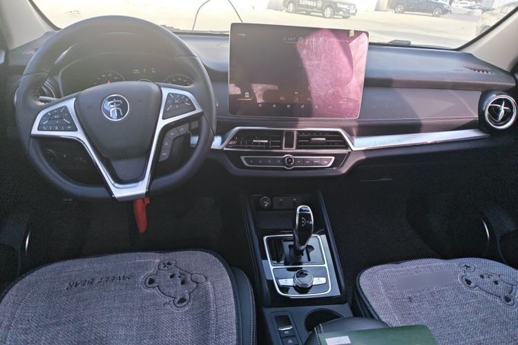 Used BYD Song New Energy 2019 Song DM 1.5TID Smart Connect Premium Model Center Console