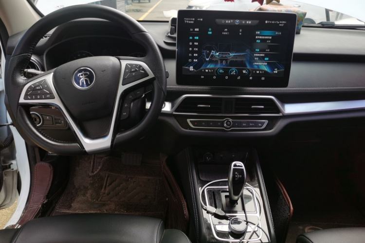 Used BYD Song New Energy 2019 Song DM 1.5TID Smart Connect Dynamic Model Center Console