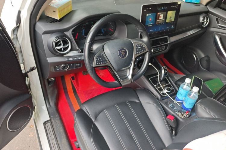 Used BYD Song New Energy 2019 Song DM 1.5TID Smart Connect Premium Model Center Console