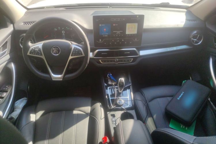 Used BYD Song New Energy 2019 Song EV500 Smart Connect Elite Model Center Console