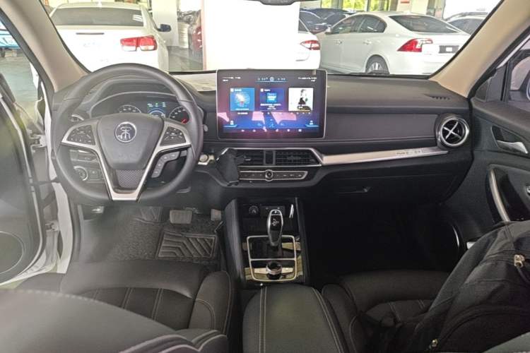 Used BYD Song New Energy 2019 Song DM 1.5TID Smart Connect Dynamic Model Center Console