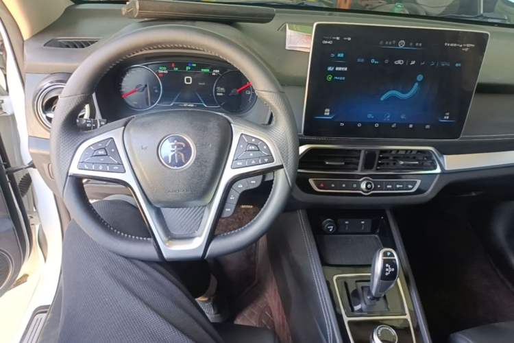 Used BYD Song New Energy 2019 Song EV500 Smart Connect Luxe Model Center Console