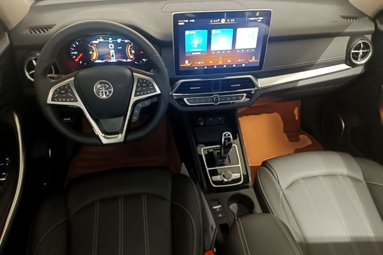 Used BYD Song New Energy 2019 Song DM 1.5TID Smart Connect Premium Model Center Console