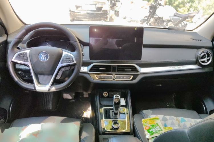 Used BYD Song New Energy 2019 Song EV500 Smart Connect Elite Model Center Console
