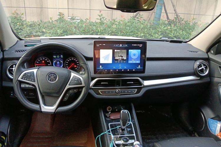 Used BYD Song New Energy 2019 Song DM 1.5TID Smart Connect Dynamic Model Center Console