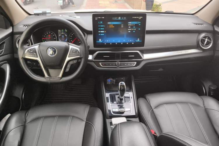 Used BYD Song New Energy 2019 Song DM 1.5TID Smart Connect Dynamic Model Center Console