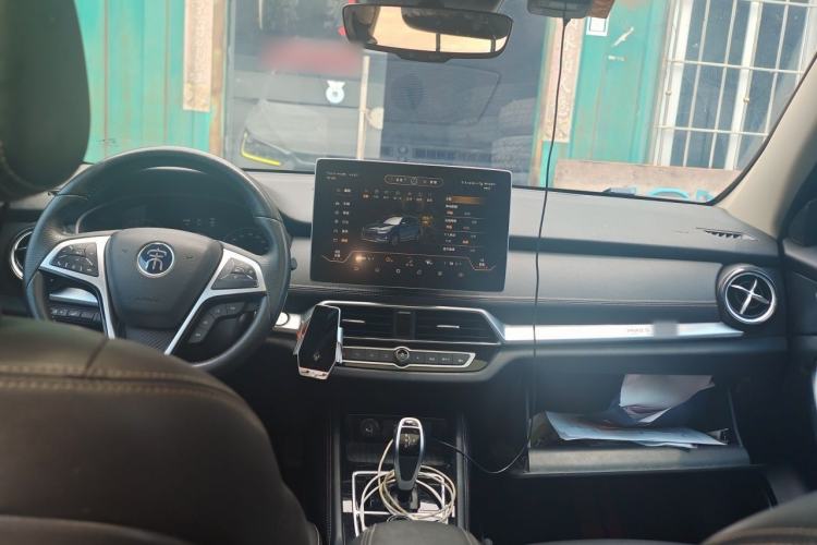 Used BYD Song New Energy 2019 Song DM 1.5TID Smart Connect Dynamic Model Center Console