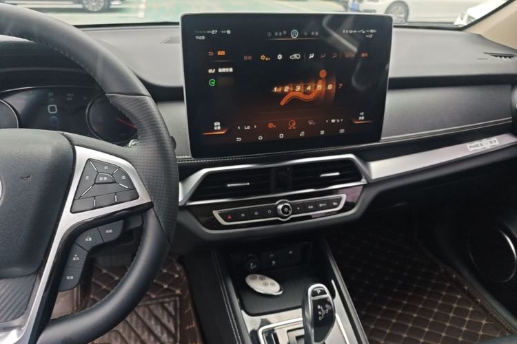 Used BYD Song New Energy 2019 Song DM 1.5TID Smart Connect Sharp Edition Center Console