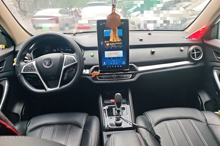 Used BYD Song New Energy 2019 Song EV500 Smart Connect Elite Model Center Console