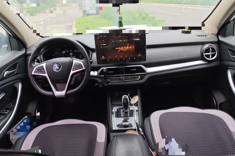 Used BYD Song New Energy 2019 Song EV500 Smart Connect Elite Model Center Console