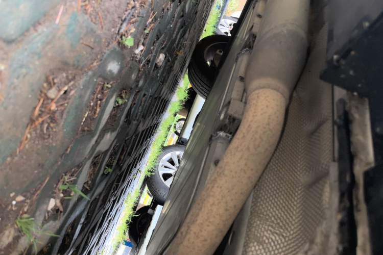 Used BYD Song New Energy 2019 Song DM 1.5TID Smart Connect Sharp Edition Chassis Front Right