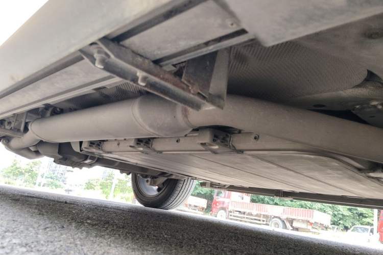 Used BYD Song New Energy 2019 Song DM 1.5TID Smart Connect Premium Model Chassis Front Right