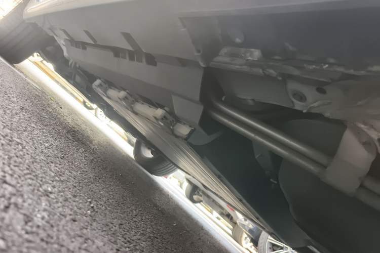 Used BYD Song New Energy 2019 Song DM 1.5TID Smart Connect Sharp Edition Chassis Rear Left