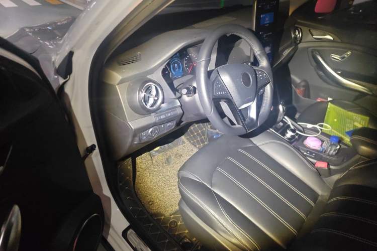 Used BYD Song New Energy 2019 Song DM 1.5TID Smart Connect Dynamic Model Driver Seat