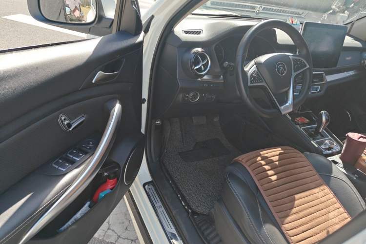 Used BYD Song New Energy 2019 Song DM 1.5TID Smart Connect Dynamic Model Driver Seat