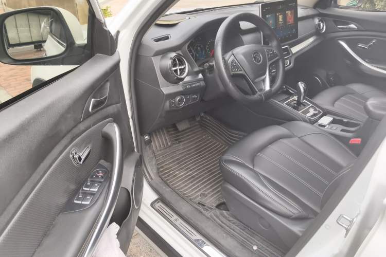 Used BYD Song New Energy 2019 Song DM 1.5TID Smart Connect Dynamic Model Driver Seat