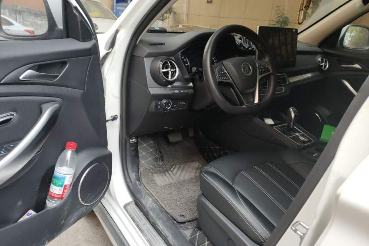 Used BYD Song New Energy 2019 Song EV500 Smart Connect Leading Model Driver Seat