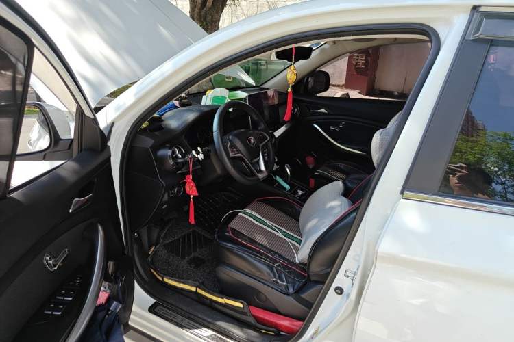 Used BYD Song New Energy 2019 Song DM 1.5TID Smart Connect Dynamic Model Driver Seat