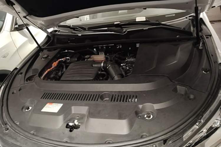 Used BYD Song New Energy 2019 Song DM 1.5TID Smart Connect Premium Model Engine Bay