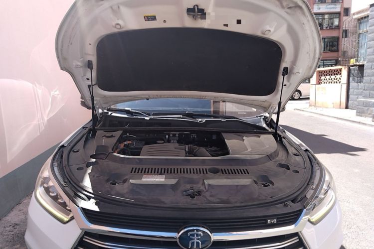 Used BYD Song New Energy 2019 Song DM 1.5TID Smart Connect Sharp Edition Engine Bay