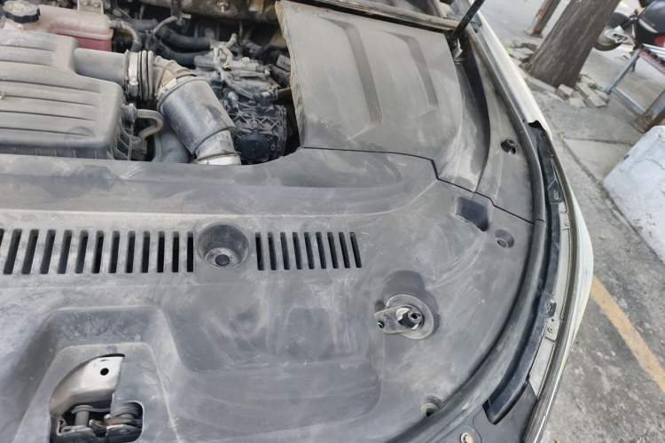 Used BYD Song New Energy 2019 Song DM 1.5TID Smart Connect Dynamic Model Engine Bay Left