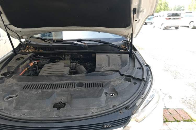 Used BYD Song New Energy 2019 Song DM 1.5TID Smart Connect Dynamic Model Engine Bay Left