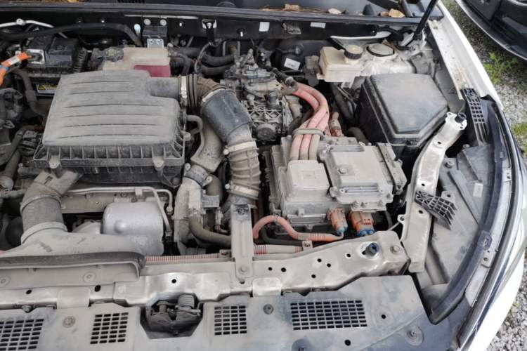Used BYD Song New Energy 2019 Song DM 1.5TID Smart Connect Sharp Edition Engine Bay Left