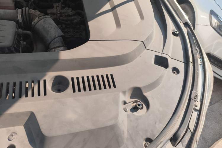 Used BYD Song New Energy 2019 Song DM 1.5TID Smart Connect Premium Model Engine Bay Left