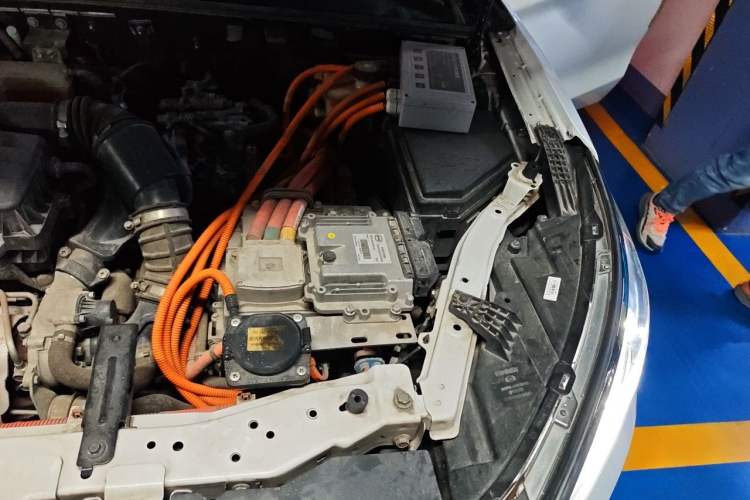 Used BYD Song New Energy 2019 Song DM 1.5TID Smart Connect Premium Model Engine Bay Left