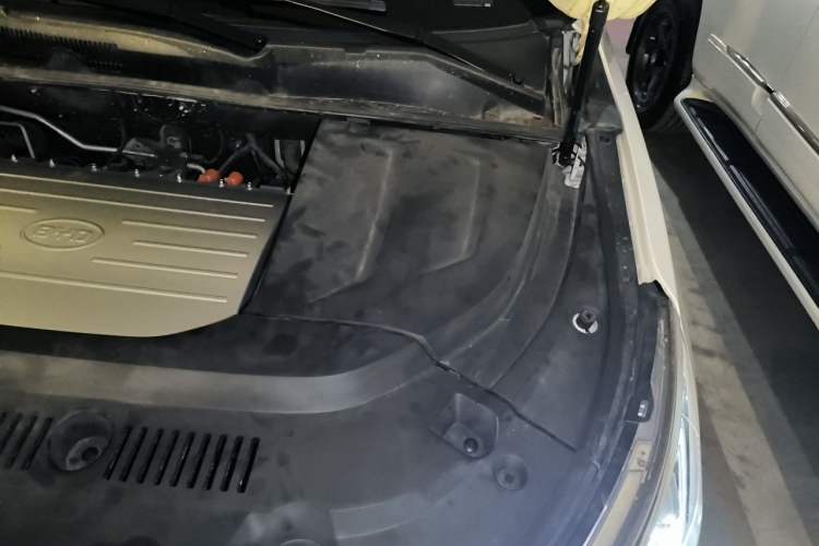 Used BYD Song New Energy 2019 Song EV500 Smart Connect Luxe Model Engine Bay Left