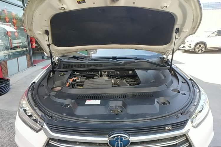 Used BYD Song New Energy 2019 Song DM 1.5TID Smart Connect Dynamic Model Engine Bay