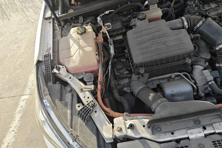 Used BYD Song New Energy 2019 Song DM 1.5TID Smart Connect Premium Model Engine Bay Right