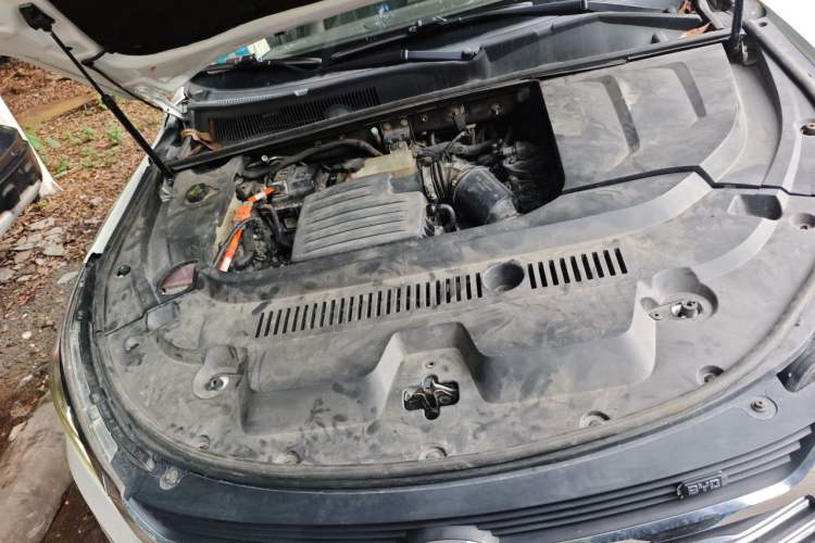 Used BYD Song New Energy 2019 Song DM 1.5TID Smart Connect Premium Model Engine Bay Right