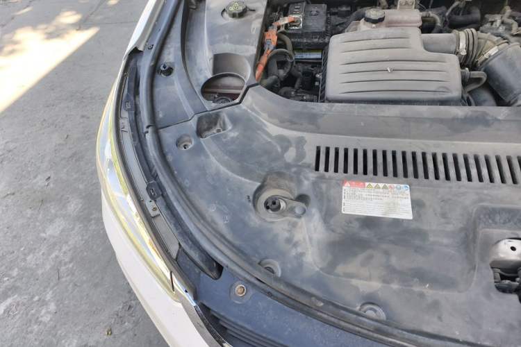 Used BYD Song New Energy 2019 Song DM 1.5TID Smart Connect Dynamic Model Engine Bay Right