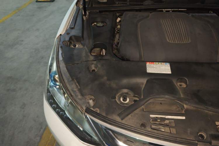 Used BYD Song New Energy 2019 Song DM 1.5TID Smart Connect Premium Model Engine Bay Right
