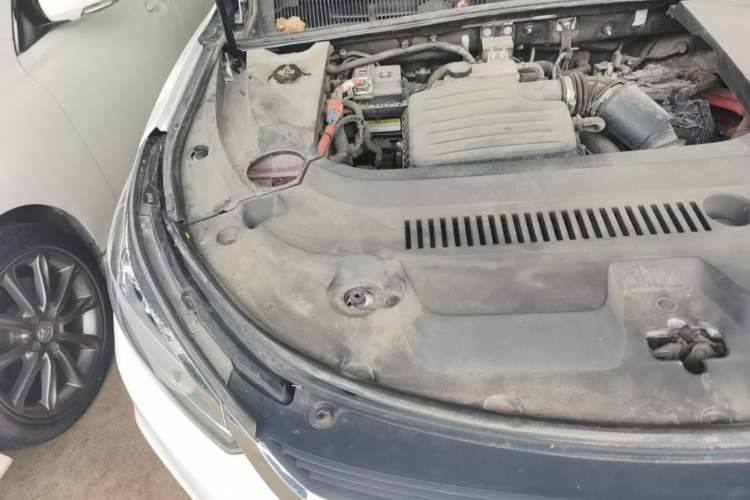 Used BYD Song New Energy 2019 Song DM 1.5TID Smart Connect Dynamic Model Engine Bay Right