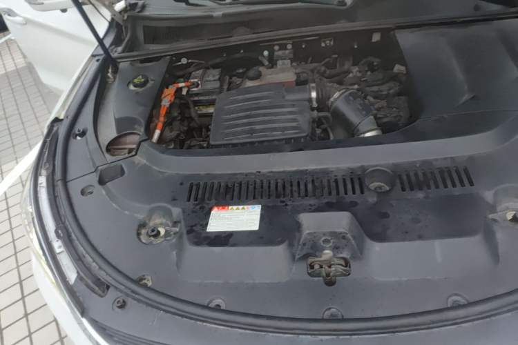 Used BYD Song New Energy 2019 Song DM 1.5TID Smart Connect Dynamic Model Engine Bay Right