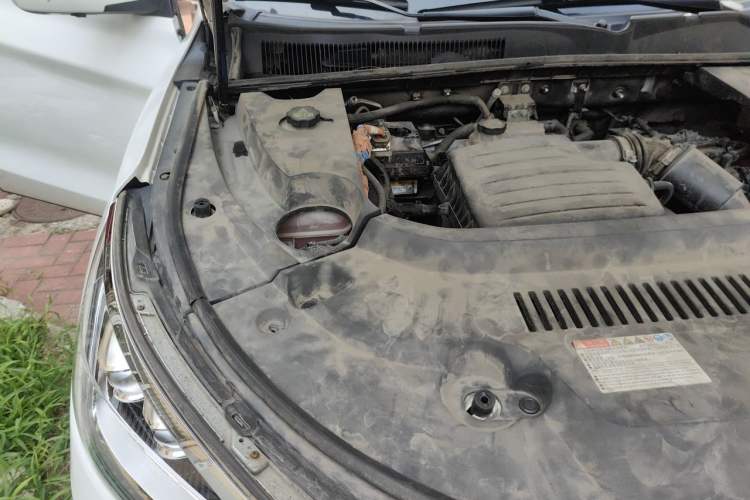 Used BYD Song New Energy 2019 Song DM 1.5TID Smart Connect Premium Model Engine Bay Right