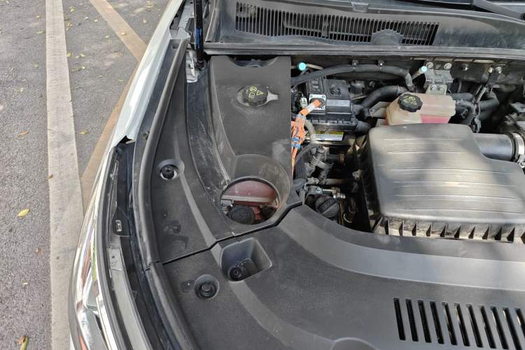 Used BYD Song New Energy 2019 Song DM 1.5TID Smart Connect Dynamic Model Engine Bay Right
