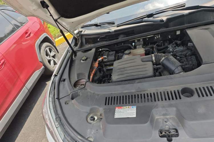 Used BYD Song New Energy 2019 Song DM 1.5TID Smart Connect Premium Model Engine Bay Right