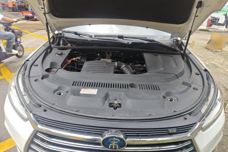 Used BYD Song New Energy 2019 Song DM 1.5TID Smart Connect Sharp Edition Engine Bay