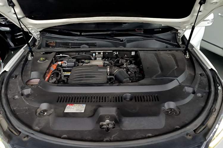 Used BYD Song New Energy 2019 Song DM 1.5TID Smart Connect Premium Model Engine Bay